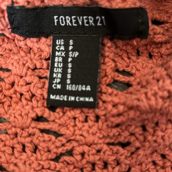 Crochet Top - Picture 3 of 3